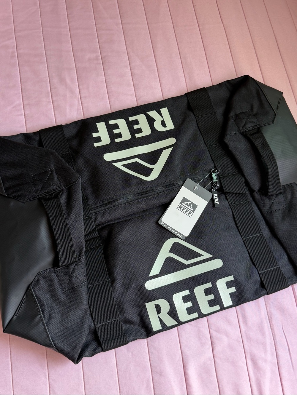 Reef Black Duffle Bag with Mint Logo new